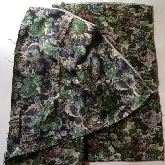 Floral tapestry fabric. 56x42 inches. - Picture 7 of 8